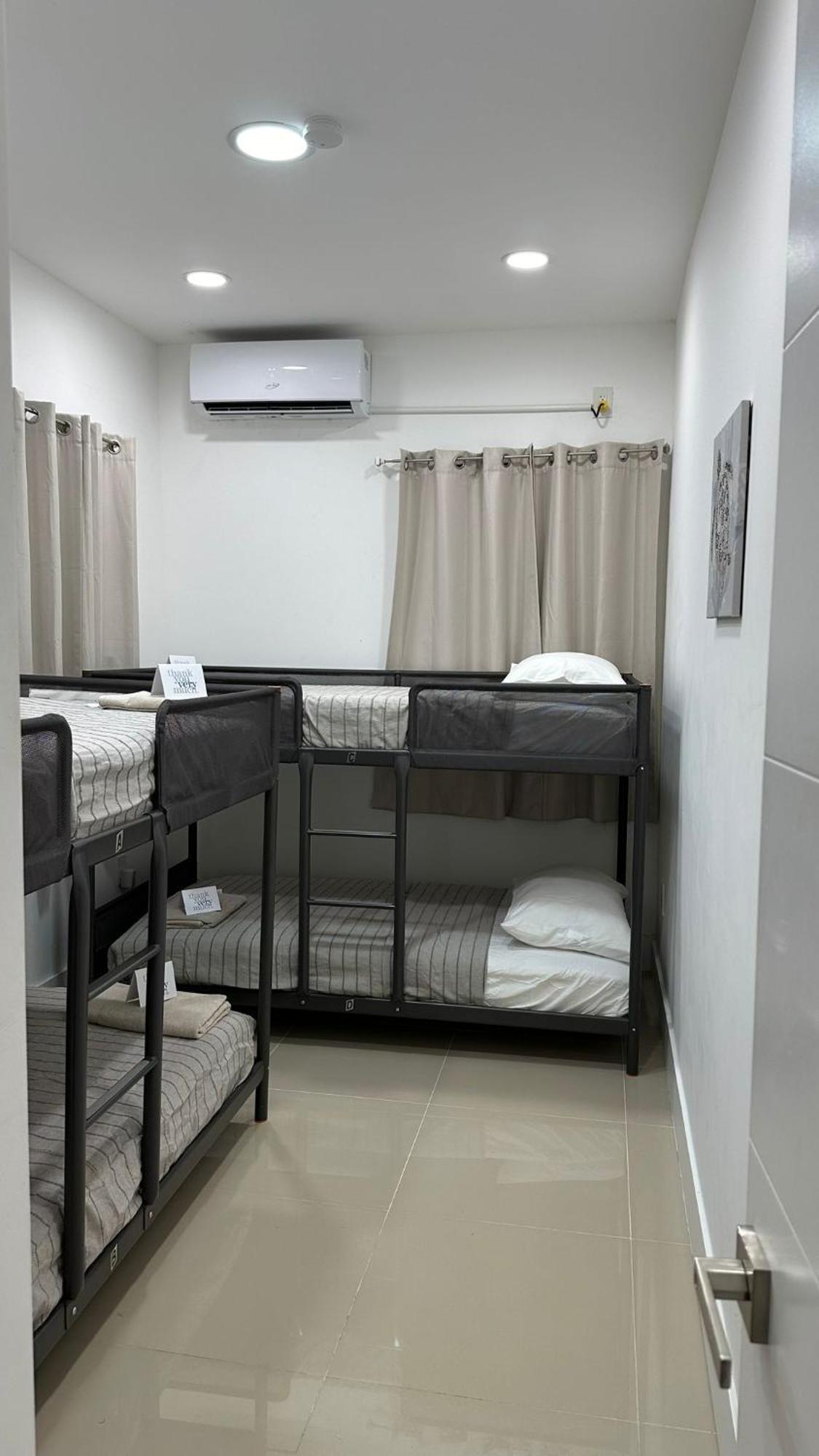 203 Shared For Men Comfortable, Affordable Hostal *