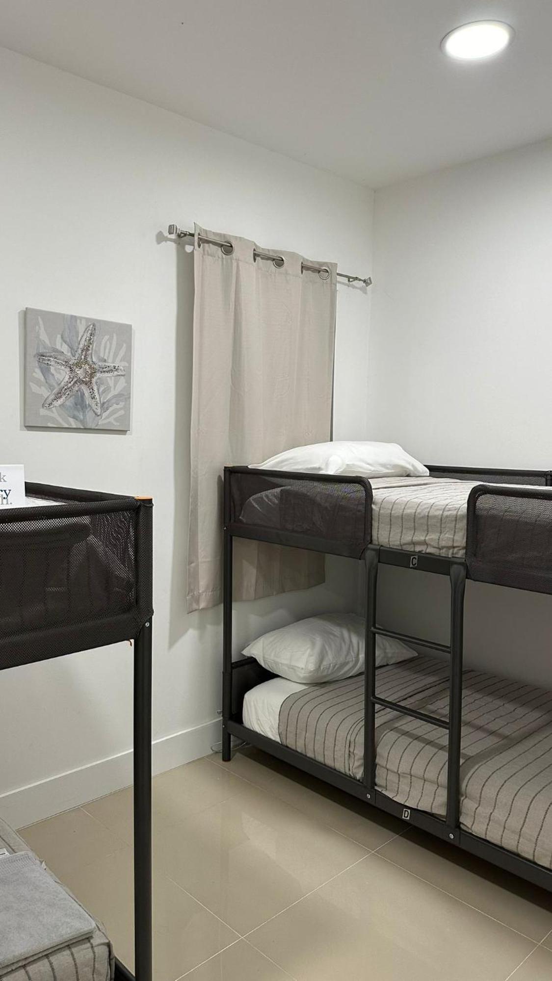 Hostal 203 Shared For Men Comfortable, Affordable